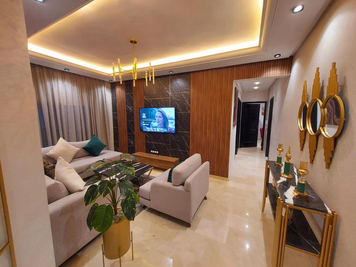 Modern Apartment Opposite The Hassan2 Mosque, Very Well Equipped And Stylish, 85 M2 With Gym And Direct Sea View With Underground Garage , Prohibits Unmarried Couples Of Arab Origin Casablanca Exterior photo