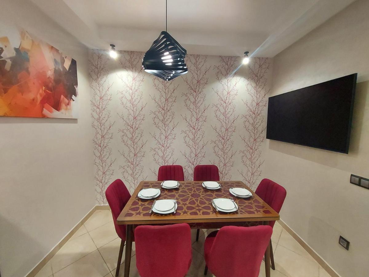 Modern Apartment Opposite The Hassan2 Mosque, Very Well Equipped And Stylish, 85 M2 With Gym And Direct Sea View With Underground Garage , Prohibits Unmarried Couples Of Arab Origin Casablanca Exterior photo