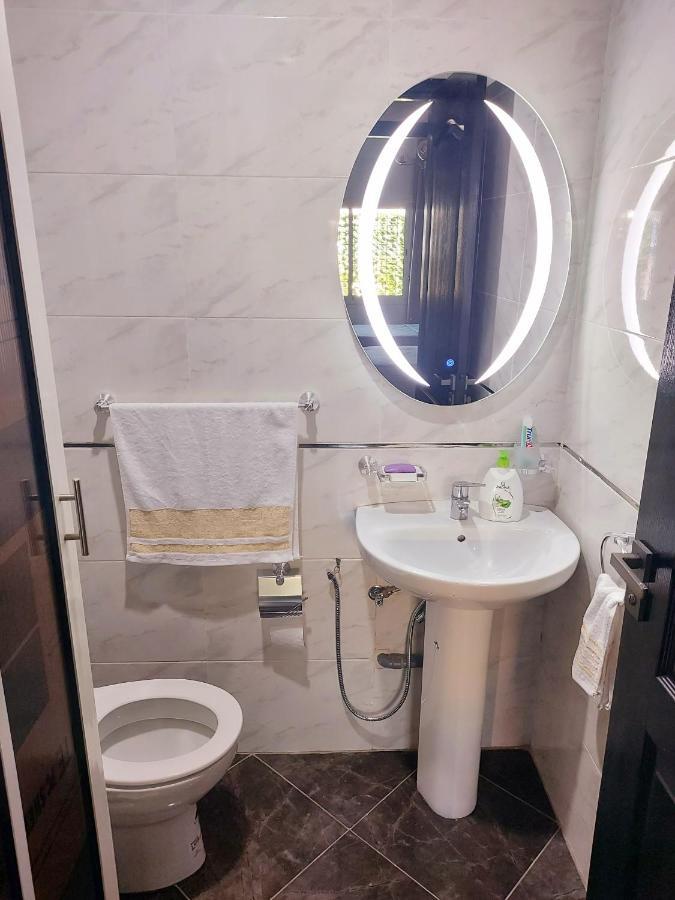 Modern Apartment Opposite The Hassan2 Mosque, Very Well Equipped And Stylish, 85 M2 With Gym And Direct Sea View With Underground Garage , Prohibits Unmarried Couples Of Arab Origin Casablanca Exterior photo