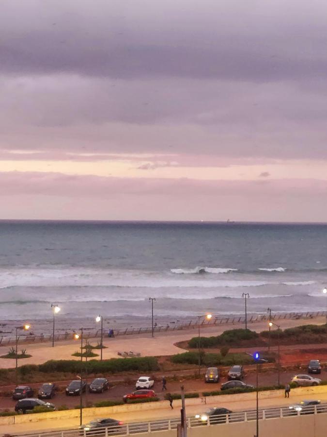 Modern Apartment Opposite The Hassan2 Mosque, Very Well Equipped And Stylish, 85 M2 With Gym And Direct Sea View With Underground Garage , Prohibits Unmarried Couples Of Arab Origin Casablanca Exterior photo