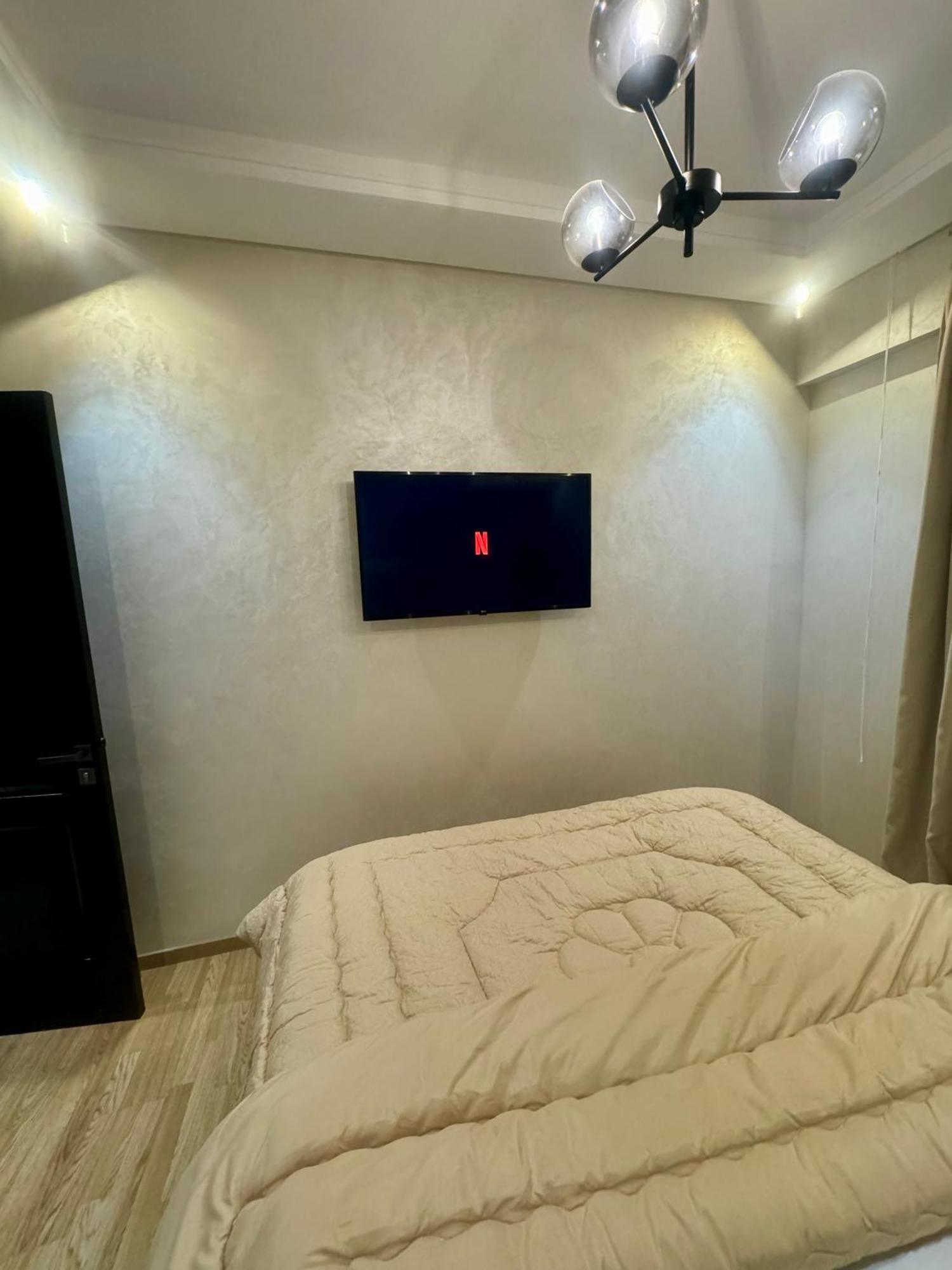 Modern Apartment Opposite The Hassan2 Mosque, Very Well Equipped And Stylish, 85 M2 With Gym And Direct Sea View With Underground Garage , Prohibits Unmarried Couples Of Arab Origin Casablanca Exterior photo